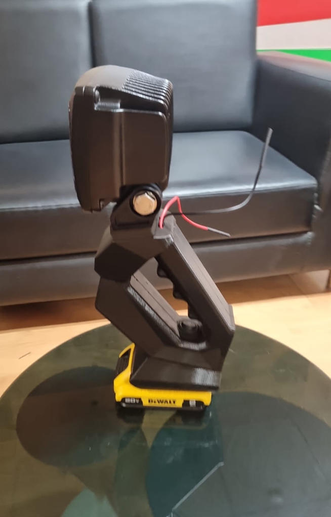 luxo-torch-product-showcase