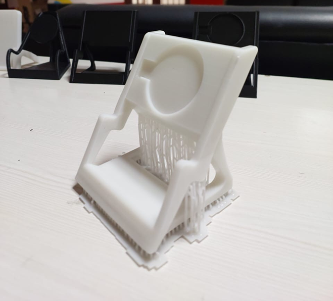 product-processing-zapp-wireless-charger